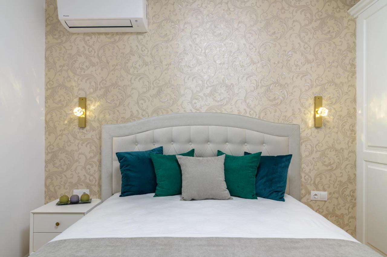 Лукс На Море Luxury Apartment In Downtown With Garage Varna Eksteriør billede