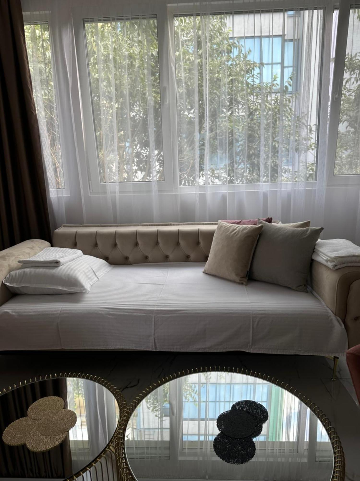 Лукс На Море Luxury Apartment In Downtown With Garage Varna Eksteriør billede